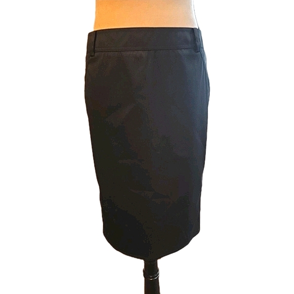 240 Fall/Winter 2003 Black Pencil Skirt Tom Ford Collection